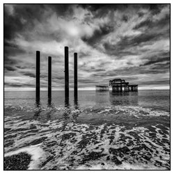 Wandbild - West Pier Brighton - Ausrichtung_Quadrat,Farbe_Schwarz-Weiß,Fotograf_Fabian Hothan